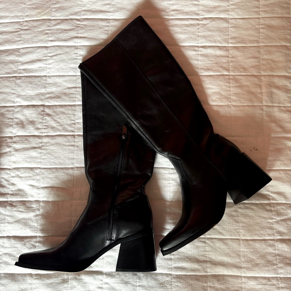 Vince Camuto Sanea Boots